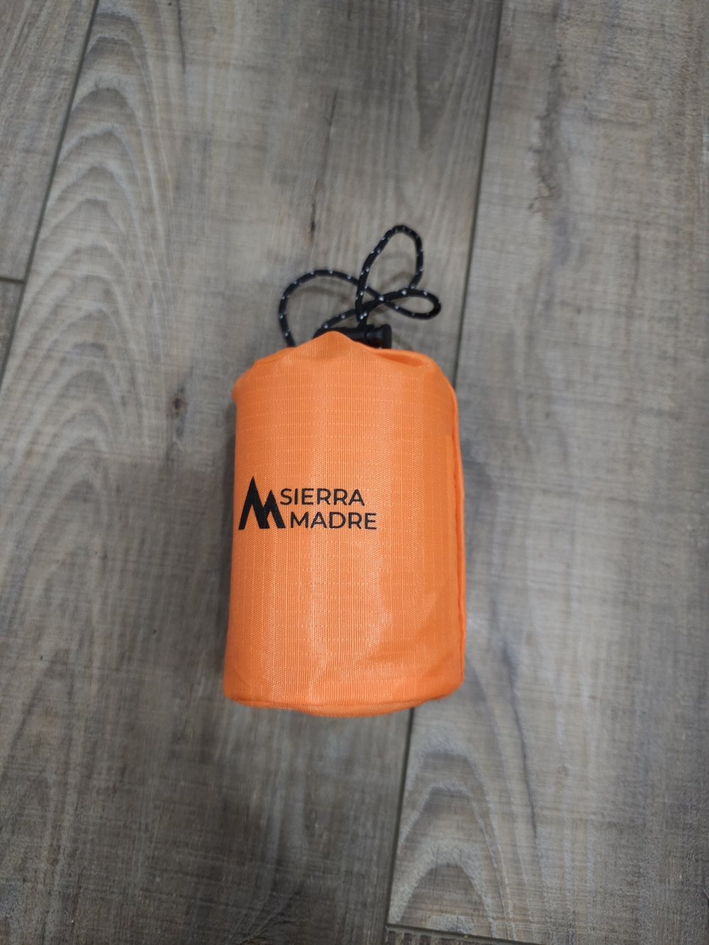 Sierra Madre Emergency Sleeping Bag Pocket Sized NWOT